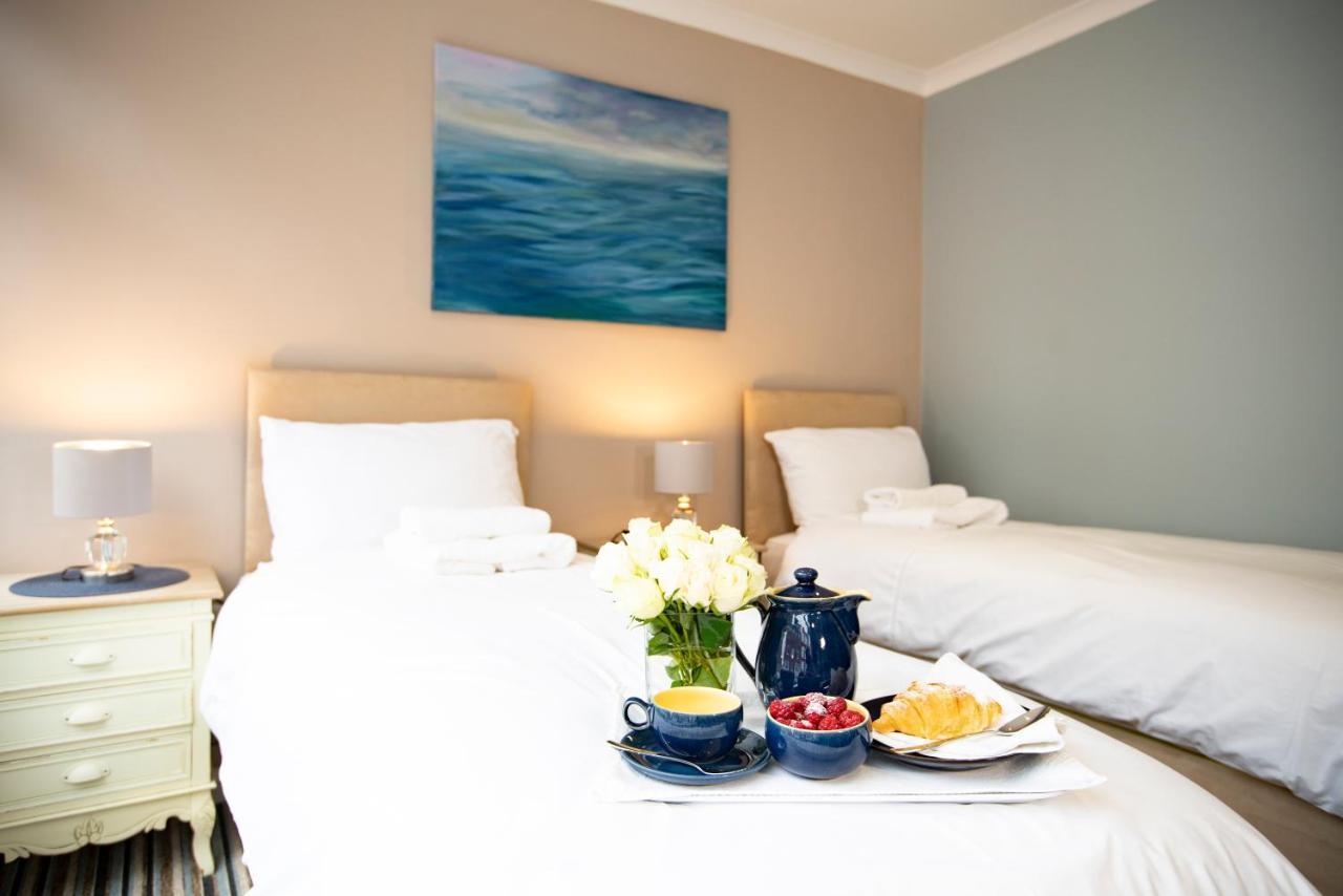 Seafarer'S View - 6 Bedroom Townhouse In Cowes, Parking & Seaviews. Каус Екстер'єр фото